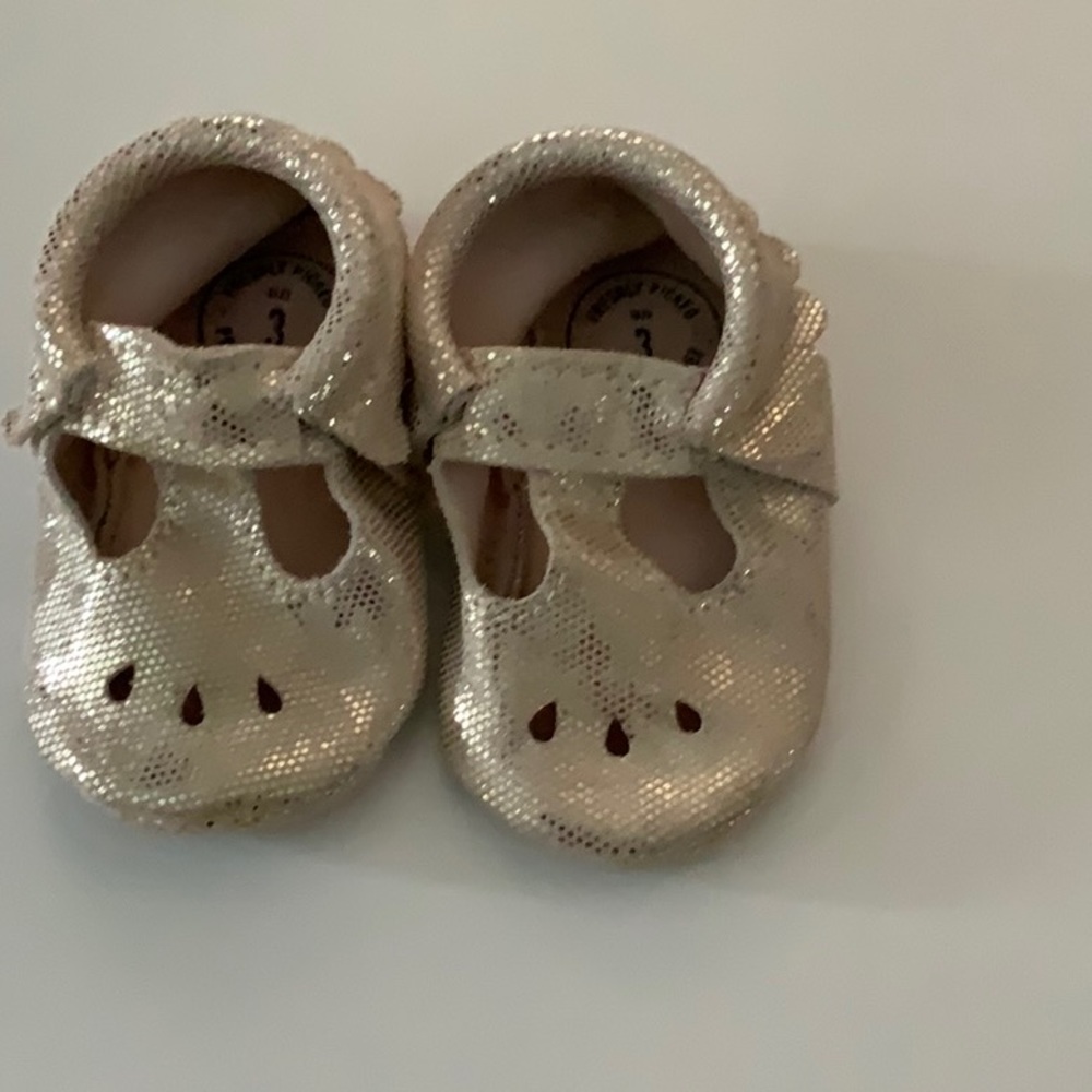 Walking shoes